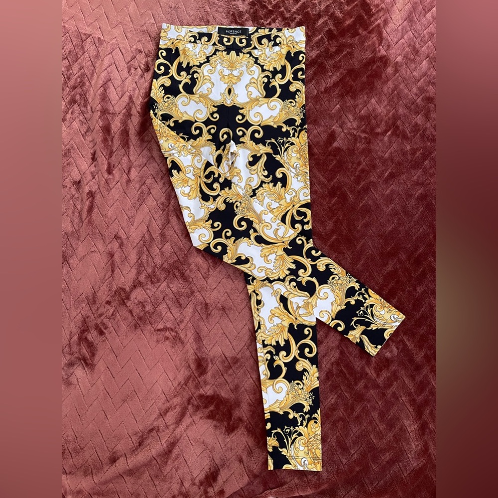 💯 % Authentic Versace leggings